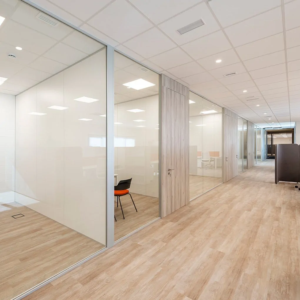 cerramientos de oficinas en Tarragona (4)