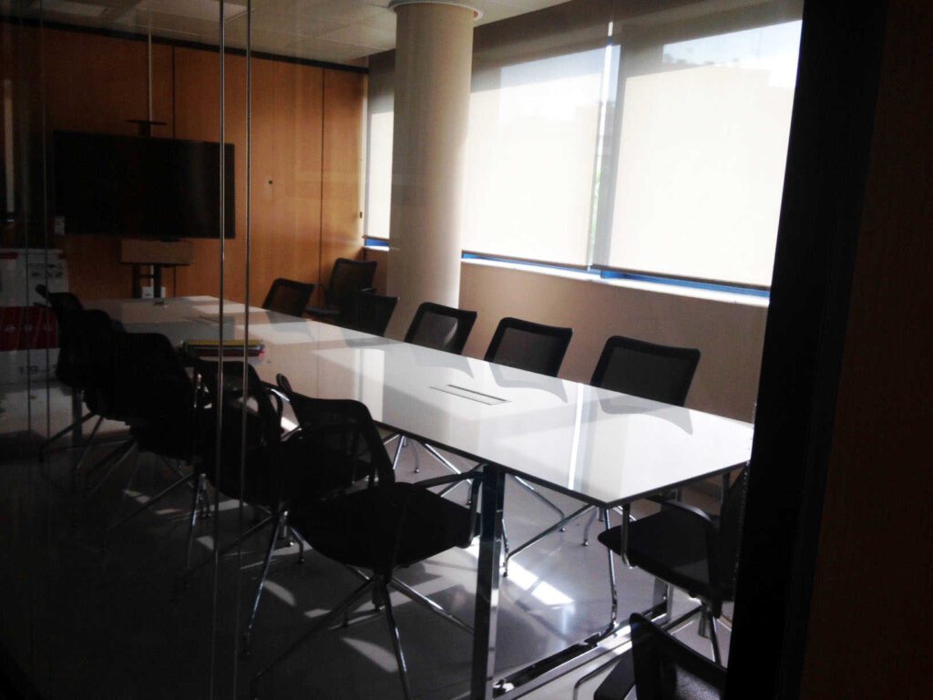 diseño de interiores para empresas en Tarragona mobiliario empresas (11)