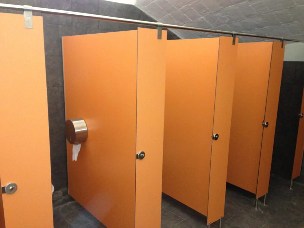 diseño de interiores para empresas en Tarragona mobiliario empresas (5)