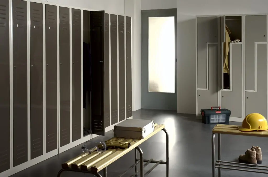 taquilles a Tarragona mobilirio vestuari (1) taquillas en Tarragona mobilirio vestuario (1)