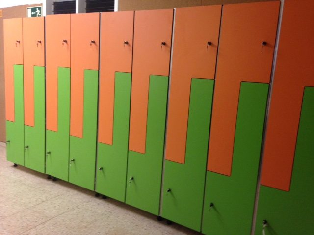 lockers in Tarragona wardrobe furniture (2) taquillas en Tarragona mobilirio vestuario (2)